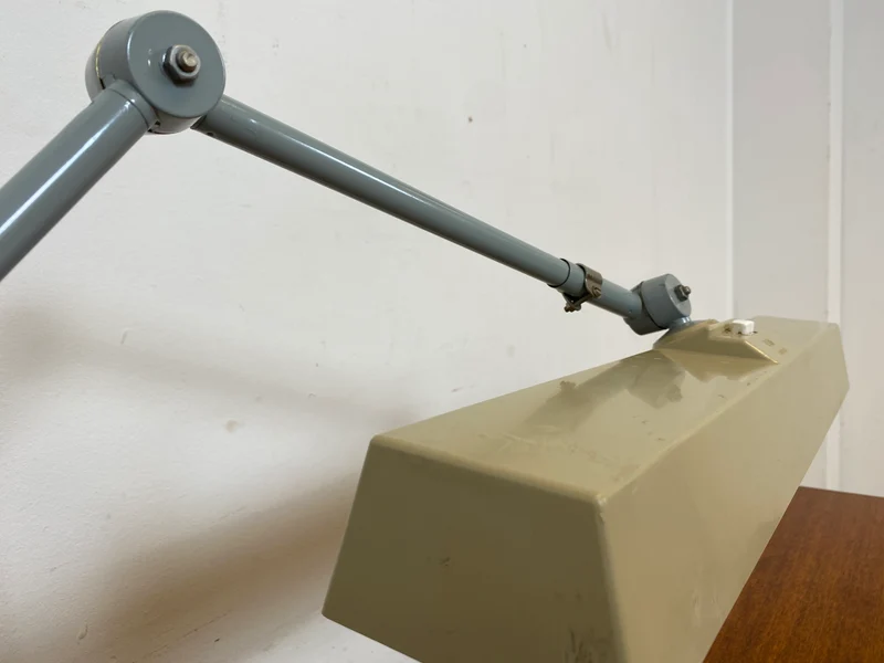 Kultige vollfunktionsfähige DDR Industrie Tischleuchte ILBA mit Gelenkarm I Lampe Leuchte Architektenlampe Schreibtischlampe Arbeitsleuchte Vintage Retro Werkstatt Ostalgie Design I