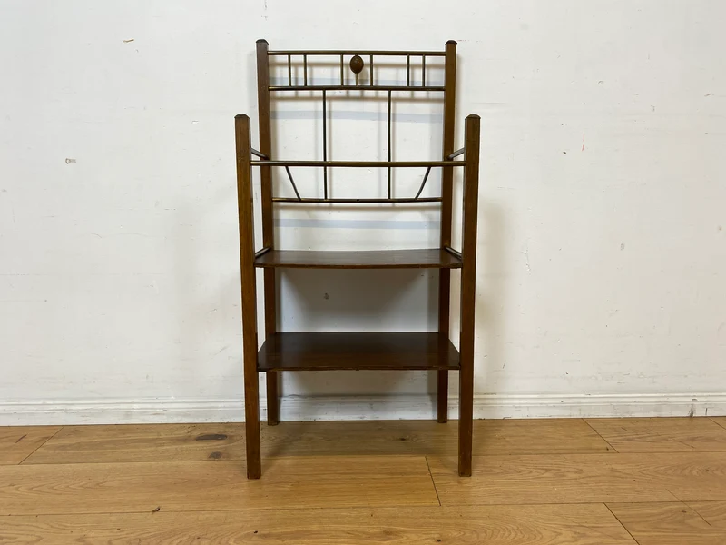 Sehr hübsche Mid-Century Zeitungsablage aus Messing und Holz I Beistelltisch Zeitungsständer Zeitungstisch Flurregal Bad Regal Ablage Alt 50er 60er Vintage I