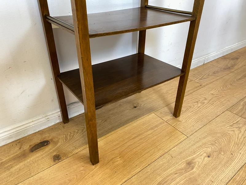Sehr hübsche Mid-Century Zeitungsablage aus Messing und Holz I Beistelltisch Zeitungsständer Zeitungstisch Flurregal Bad Regal Ablage Alt 50er 60er Vintage I