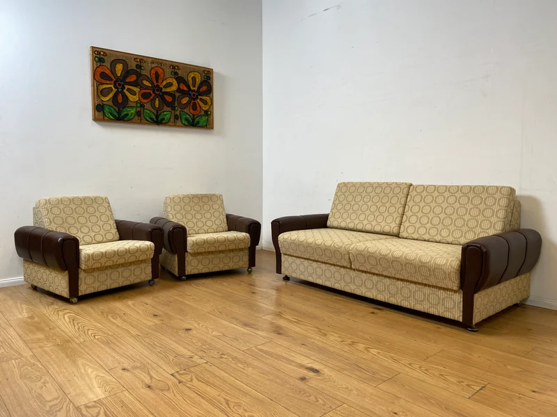 Retro pur! Gemütliche 70er Jahre Couch mit Schlaffunktion mit hellem Originalbezug I Sofa Couch Schlafsofa Schlafcouch Klappcouch Daybed Sitzgarnitur Vintage Space Age 60er I
