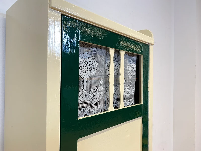 Schöner weißer antiker Hochschrank I Vollholz I Schrank Vitrine Wäscheschrank Highboard Küchenschrank Schuhschrank Flurschrank Bücherschrank Geschirrschrank Jugendstil Vintage I