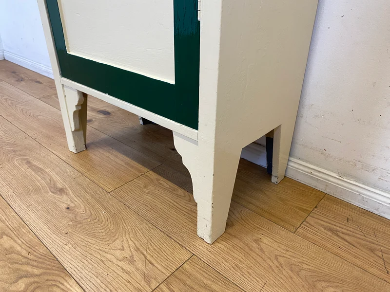Schöner weißer antiker Hochschrank I Vollholz I Schrank Vitrine Wäscheschrank Highboard Küchenschrank Schuhschrank Flurschrank Bücherschrank Geschirrschrank Jugendstil Vintage I
