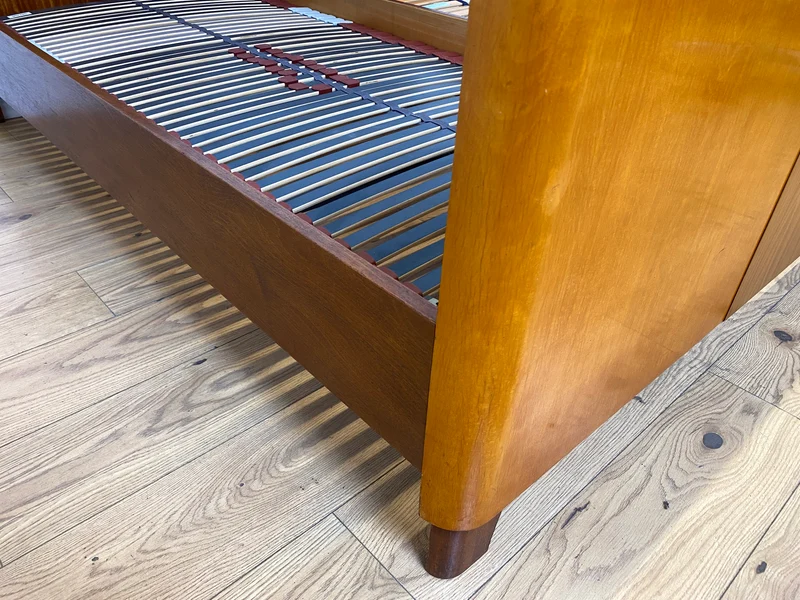 Stilvolles und sehr gut erhaltenes Mid-Century Bett mit Lattenrosten für zwei 90x190 Matratzen I Doppelbett Holzbett Bettrahmen Schlafzimmer 50er 60er Vintage Rockabilly I