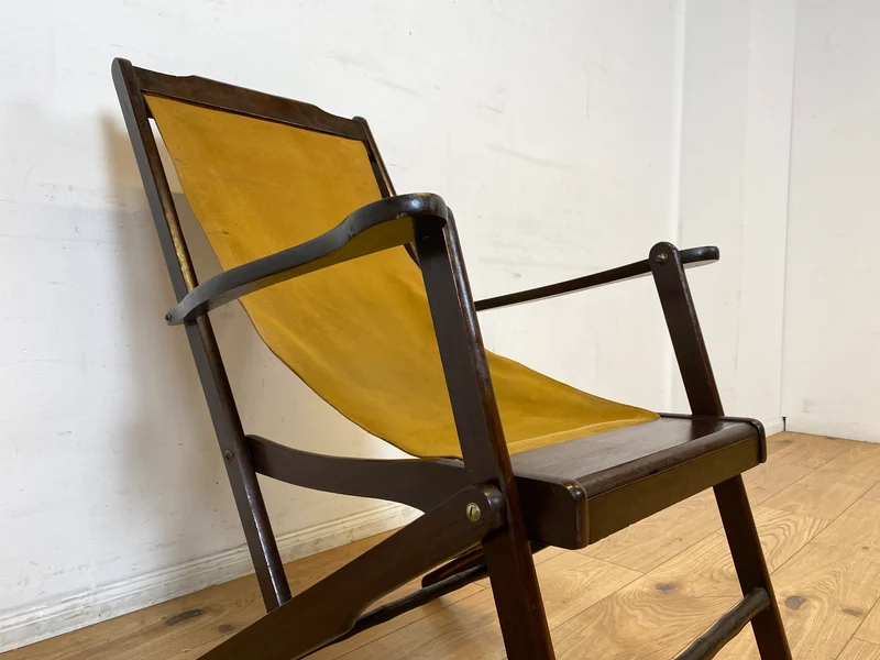 WMK I Eleganter & hochwertiger dunkler Mid-Century Klappsessel mit Stoff in Senf Gelb