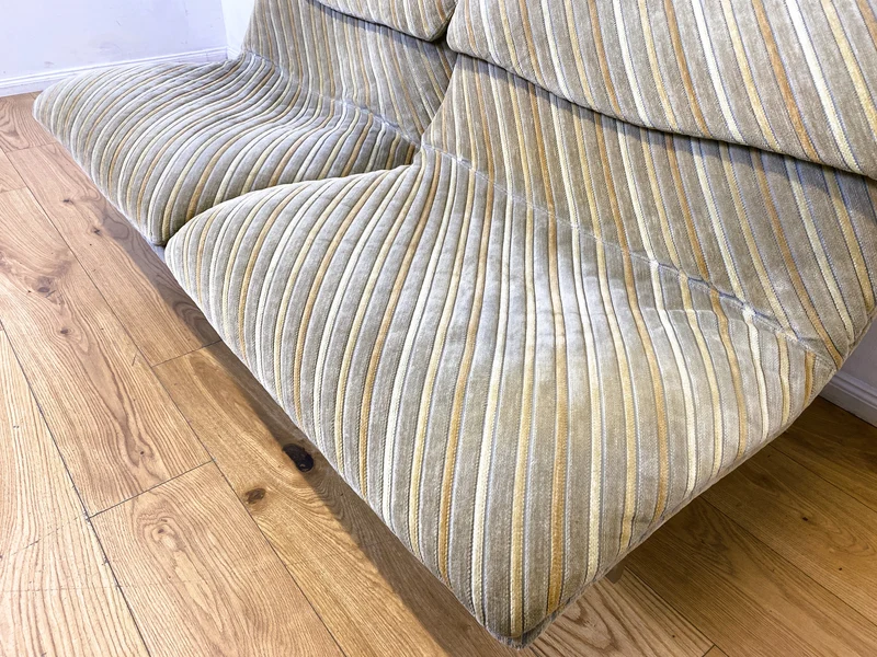 WMK I Ikonisches 70er Jahre Wave Sofa von Giovanni Offredi für Saporiti Italia auf Chrom Gestell und in Originalbezug