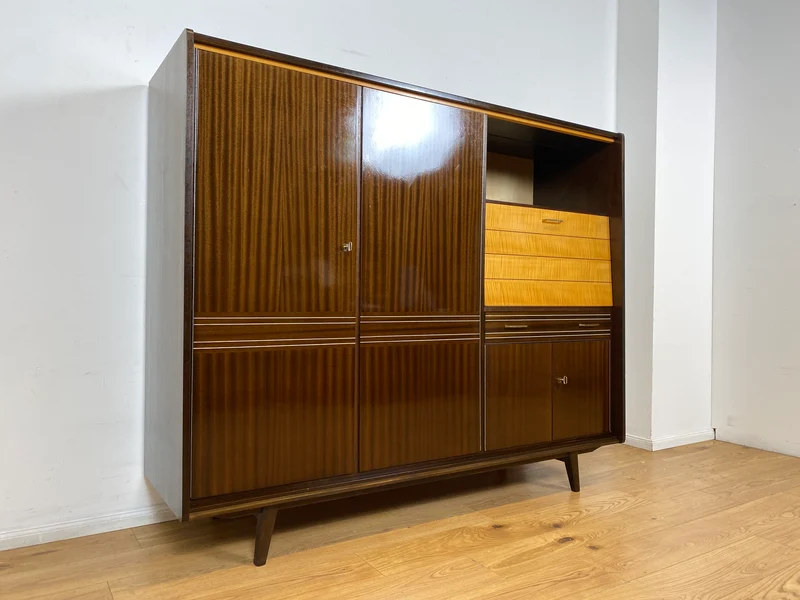 WMK I Stilvoller und geräumiger dunkler Mid-Century Wohnzimmerschrank mit Bar Fach