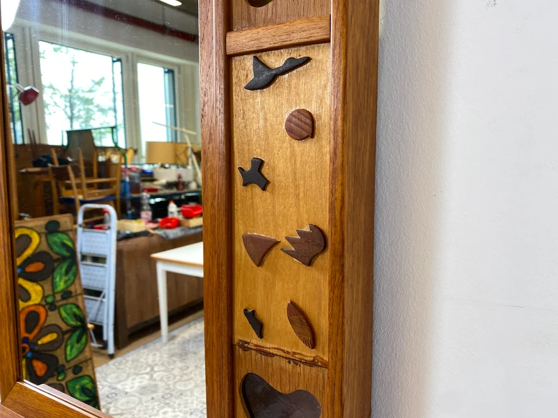 WMK I Einzigartiger skandinavischer 60er Jahre Wandspiegel aus Teakholz mit stimmungsvoller Beleuchtung