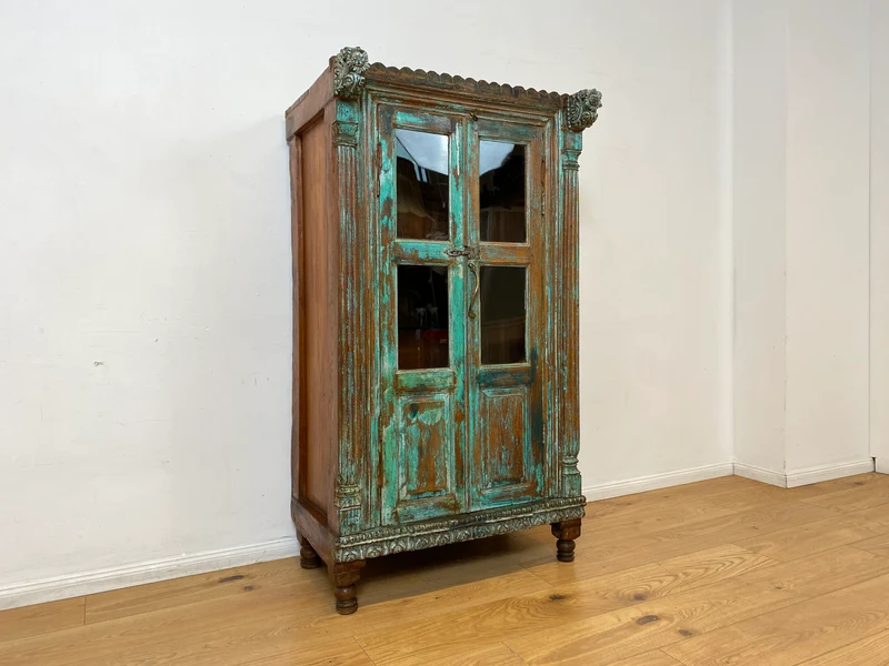 WMK I Einzigartiger Schrank aus antiker handverzierter Tür und charaktervollem massivem Altholz I Vitrine Wäscheschrank Flurschrank Highboard Cabinet Shabby Chic Vintage Boho I Berlin NRW Hamburg
