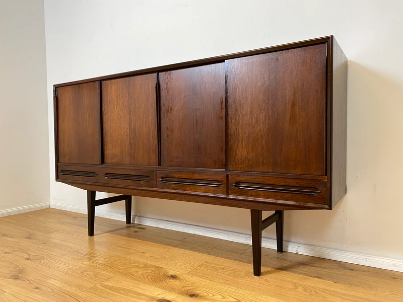 WMK I Hochwertiges skandinavisches Mid-Century Highboard in edlem Palisander mit Schubladen, Schiebetüren & Bar