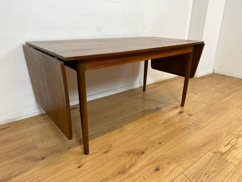 WMK I Eleganter skandinavischer Drop Leaf Esszimmertisch in Nussbaum mit hochklappbaren Erweiterungen