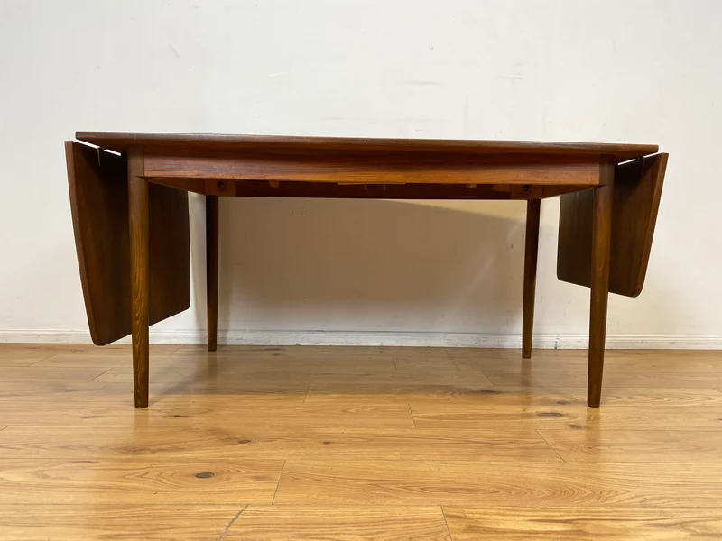 WMK I Eleganter skandinavischer Drop Leaf Esszimmertisch in Nussbaum mit hochklappbaren Erweiterungen