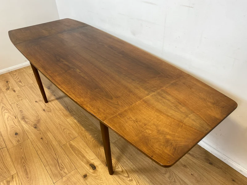 WMK I Eleganter skandinavischer Drop Leaf Esszimmertisch in Nussbaum mit hochklappbaren Erweiterungen