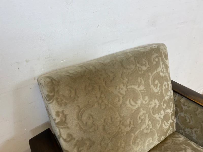 WMK Stilvoller und gut erhaltener Mid-Century Sessel mit Originalbezug und edlem Holzgestell