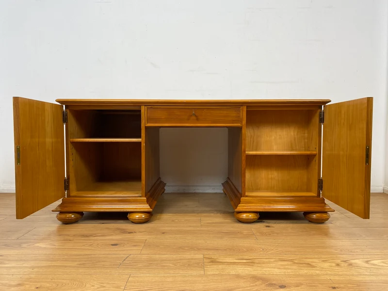 WMK I Hochwertiger Vintage 2-Personen Schreibtisch im Antiken Stil in Nussbaum