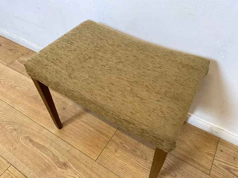 WMK I Versand 15€ I 1/2 Formschöner skandinavischer Mid-Century Sitzhocker mit beigem Bezug