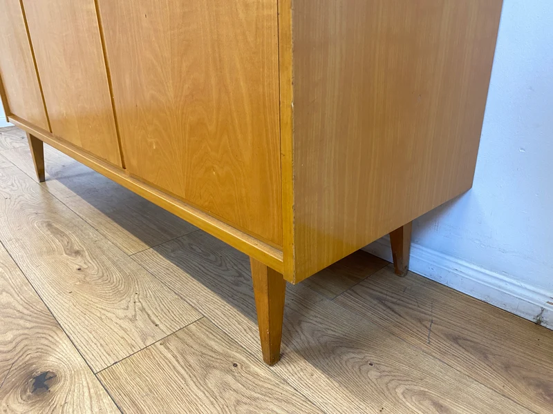 WMK I Versand 85€ I Stilvolles helles Mid-Century Sideboard aus 1965 von VEB Südthüringer Möbelwerken Themar
