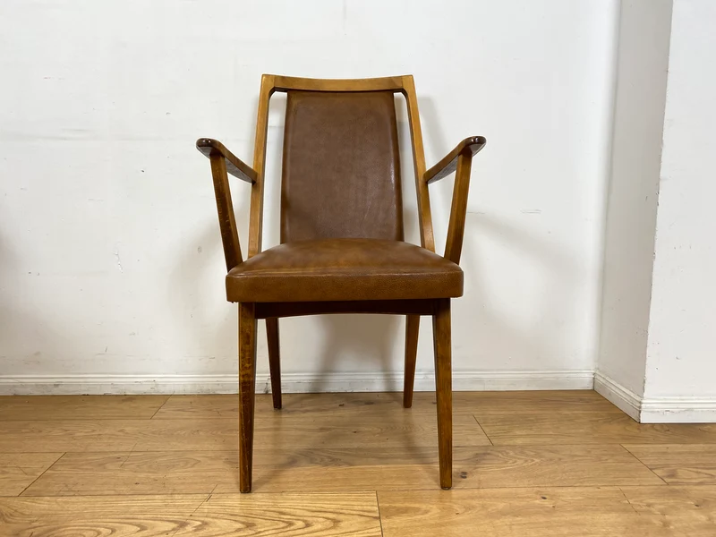 WMK I 1/10 Gemütliche Mid-Century Armlehnstühle mit pflegeleichtem Kunstlederbezug