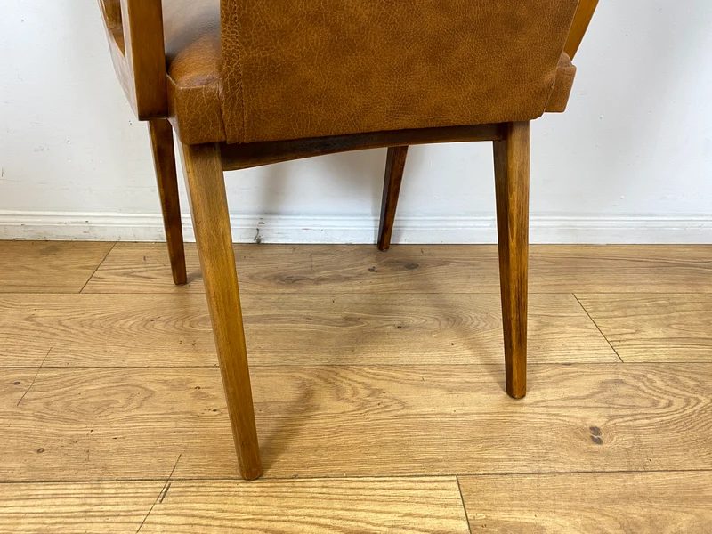 WMK I 1/10 Gemütliche Mid-Century Armlehnstühle mit pflegeleichtem Kunstlederbezug