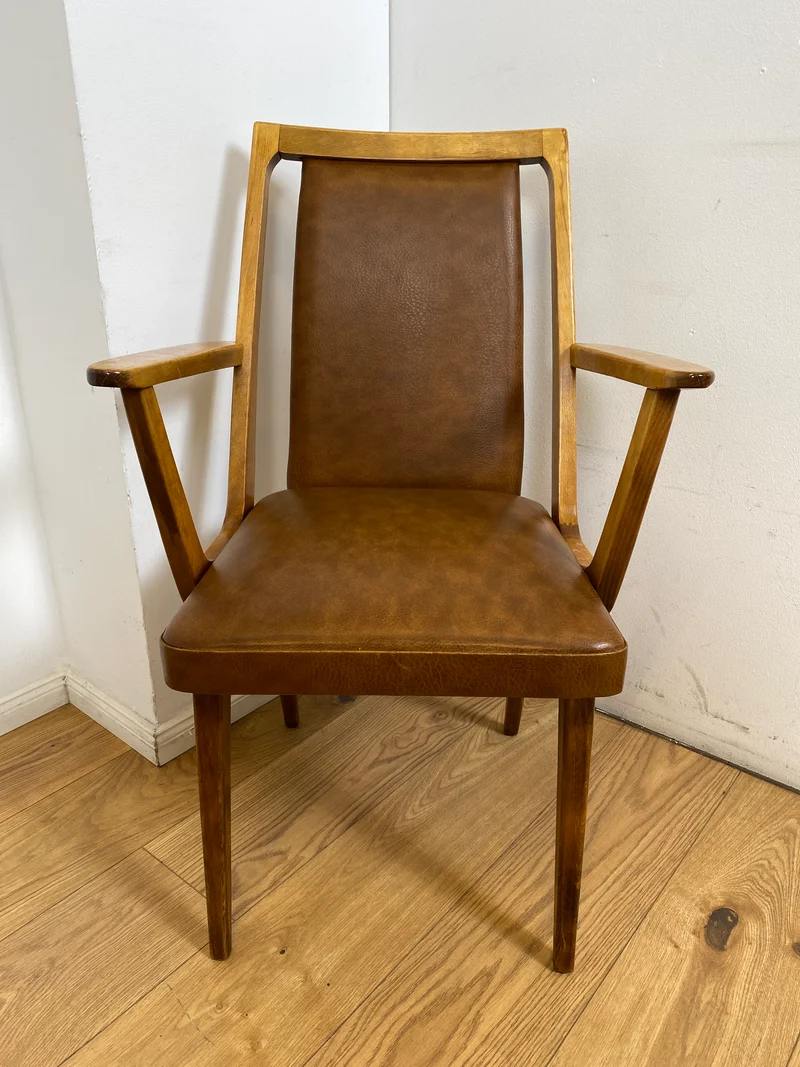 WMK I 1/10 Gemütliche Mid-Century Armlehnstühle mit pflegeleichtem Kunstlederbezug