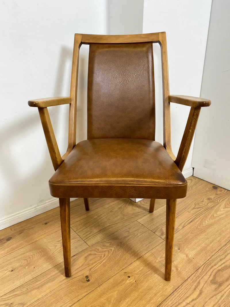 WMK I 1/10 Gemütliche Mid-Century Armlehnstühle mit pflegeleichtem Kunstlederbezug