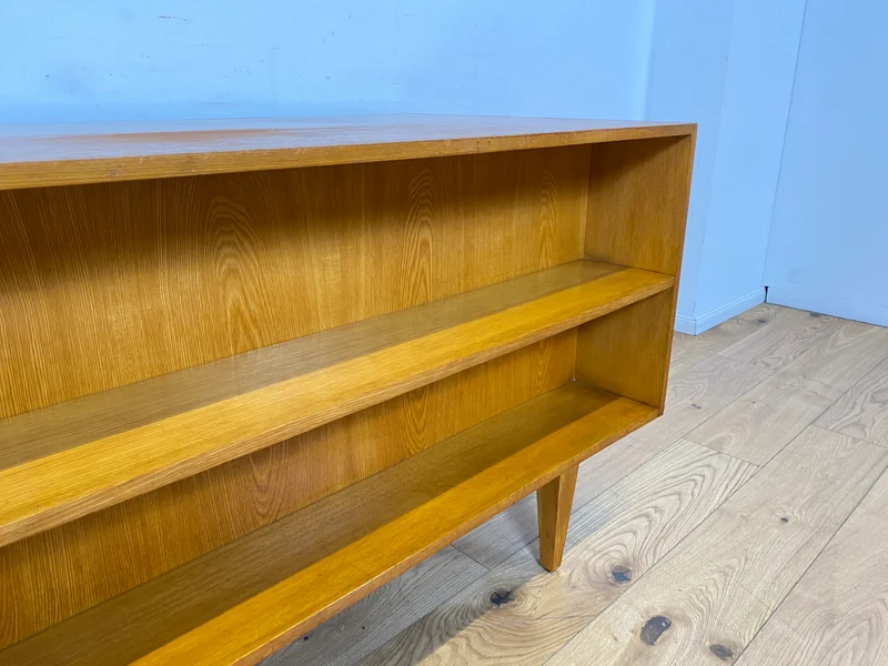 WMK I Minimalistischer heller 60er Jahre Schreibtisch von Musterring, freistehend mit Regal Rückseite
