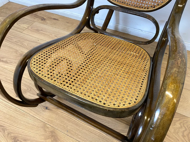 WMK I Eleganter italienischer Bugholz Schaukel Stuhl mit Wiener Geflecht von Sautto & Liberale im Thonet Stil, 1930-1960