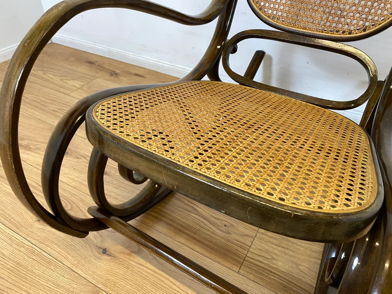 WMK I Eleganter italienischer Bugholz Schaukel Stuhl mit Wiener Geflecht von Sautto & Liberale im Thonet Stil, 1930-1960