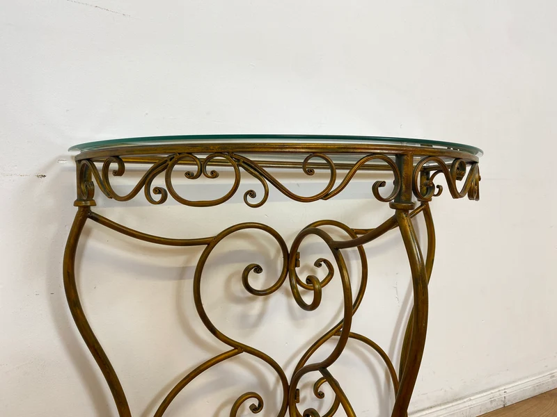 WMK # Einzelstück! Elegante und gut erhaltener handgefertigte Konsole aus kunstvollem Metallgestell in gold mit Glasauflage