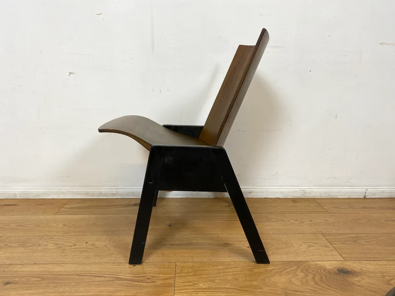 WMK I 1/5 Stilvoller & seltener stapelbarer Mid-Century Klappstuhl in Eichenholz