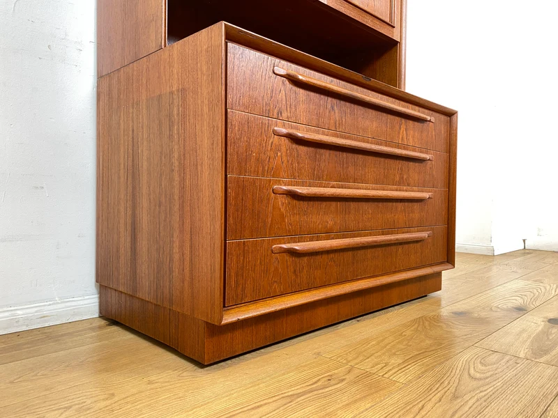 WMK I Stilvolles skandinavisches Highboard in Teakholz mit Schubladen & formschönen Holzgriffen
