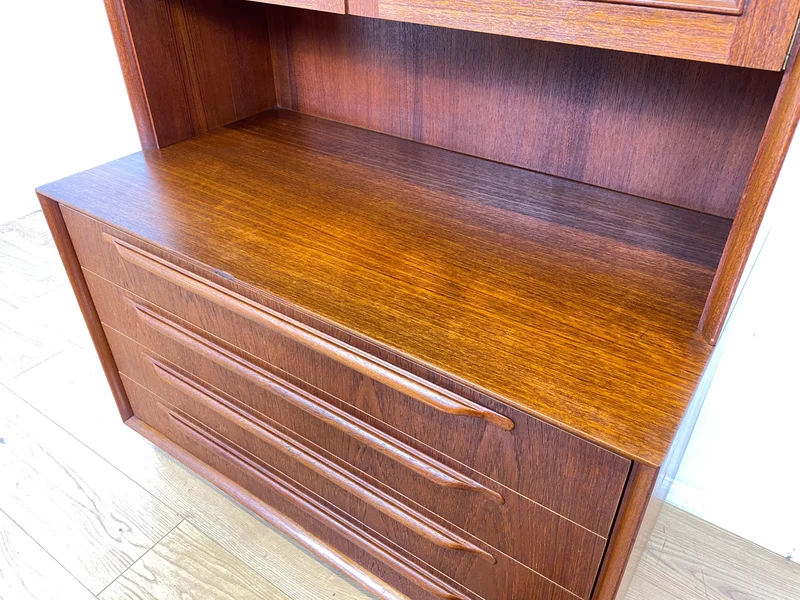 WMK I Stilvolles skandinavisches Highboard in Teakholz mit Schubladen & formschönen Holzgriffen