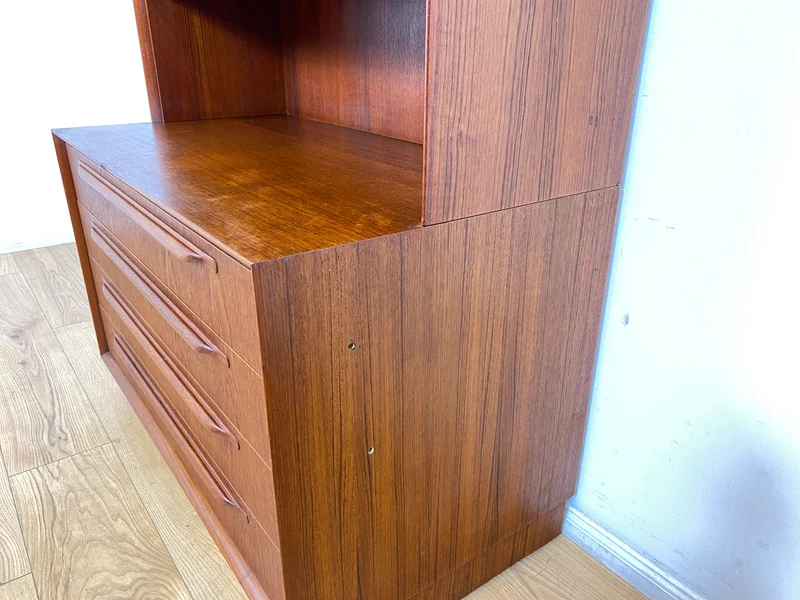 WMK I Stilvolles skandinavisches Highboard in Teakholz mit Schubladen & formschönen Holzgriffen
