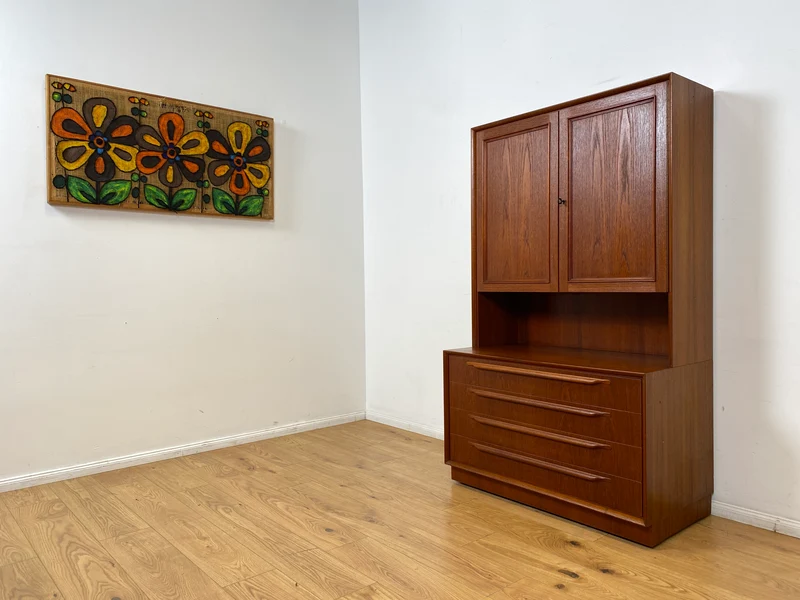 WMK I Stilvolles skandinavisches Highboard in Teakholz mit Schubladen & formschönen Holzgriffen