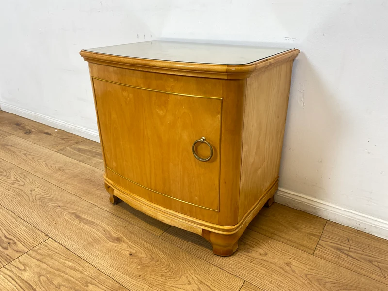 WMK I 1/2 Formschöner heller und großer Mid-Century Nachttisch aus vollem Holz mit Schubladen & abnehmbarer Glasauflage