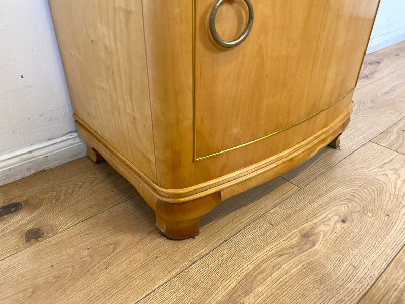 WMK I 1/2 Formschöner heller und großer Mid-Century Nachttisch aus vollem Holz mit Schubladen & abnehmbarer Glasauflage