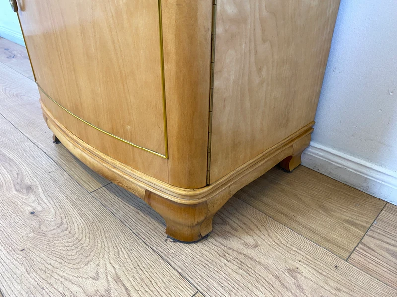 WMK I 1/2 Formschöner heller und großer Mid-Century Nachttisch aus vollem Holz mit Schubladen & abnehmbarer Glasauflage