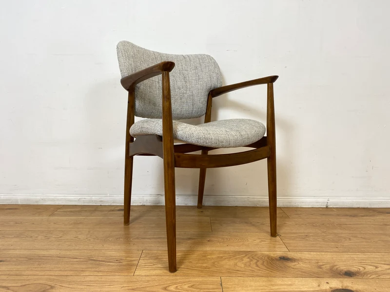 WMK I Skandinavischer Mid-Century Designer Sessel von Ejnar Larsen & Aksel Bender für Fritz Hansen mit Wollbezug & Teakholz Rahmen