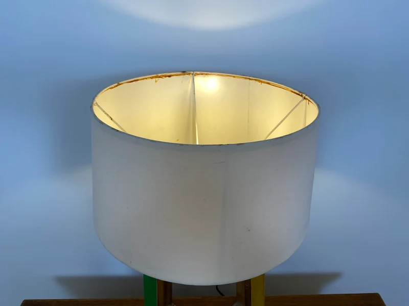 Boatwood by WMK # 1/3 Einzigartige Tischlampe mit Lampenfuß aus altem Bootsholz und weißem Lampenschirm, ein handgefertigtes Unikat in Originalfarben