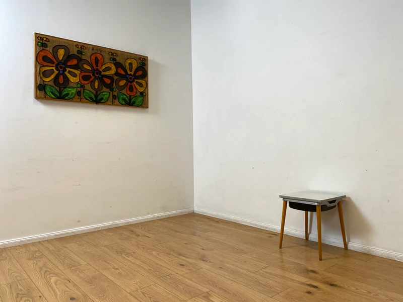 WMK I Praktischer Mid-Century Waschhocker mit klappbarem Sitz & herausnehmbarer Emaille Schüssel