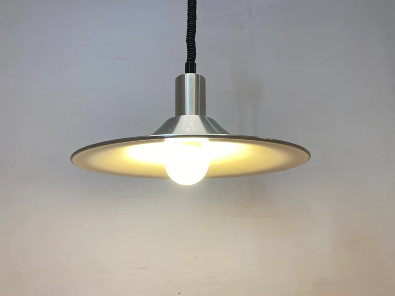 WMK I Stilvolle höhenverstellbare skandinavische Space Age Designer Pendelleuchte von Belid in Chrom