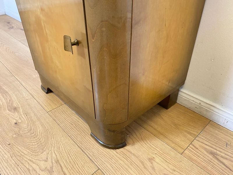 WMK I Formschöner und sehr gut erhaltener Mid-Century Nachttisch mit Schublade