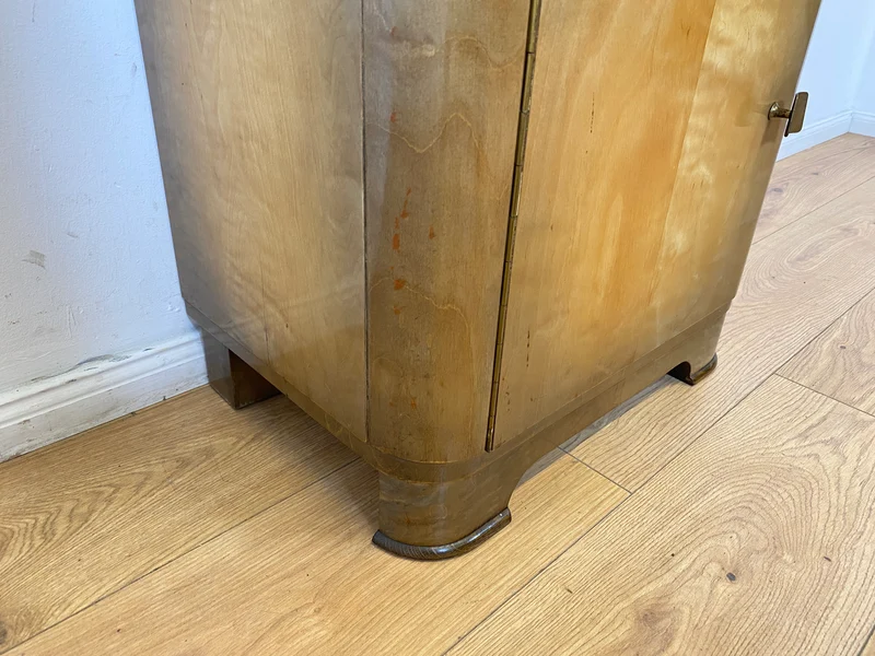 WMK I Formschöner und sehr gut erhaltener Mid-Century Nachttisch mit Schublade