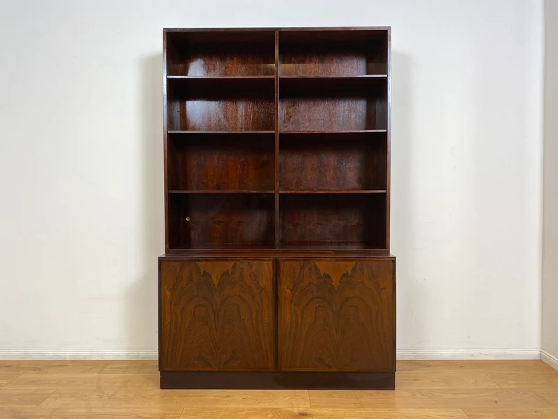 WMK I Stilvoller skandinavischer Mid-Century Designer Bücherschrank by Omann Junior in Palisander m. verstell. Regalböden