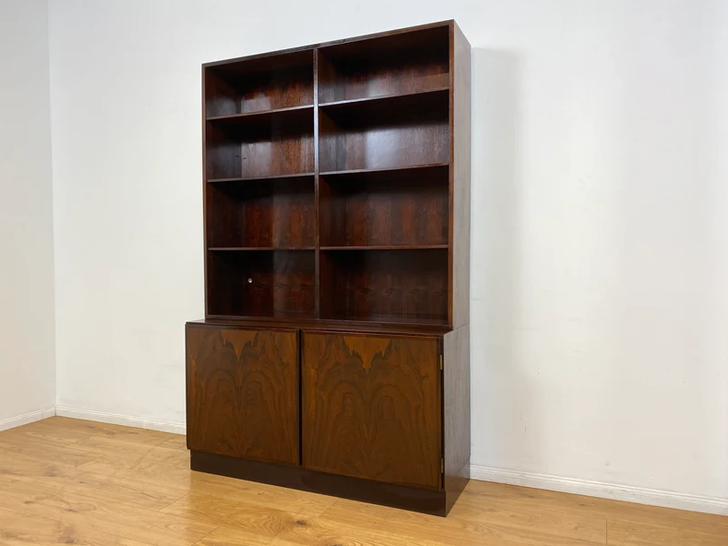 WMK I Stilvoller skandinavischer Mid-Century Designer Bücherschrank by Omann Junior in Palisander m. verstell. Regalböden