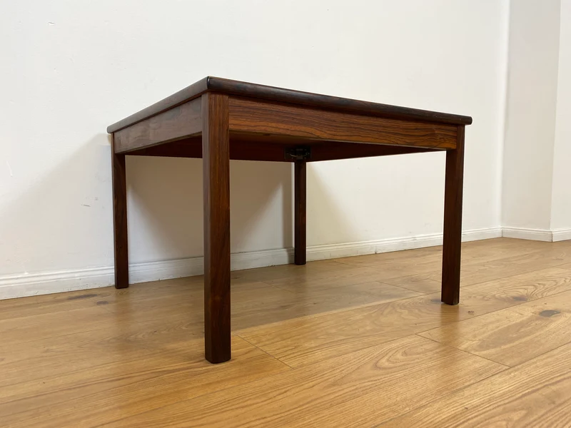 WMK # Stilvoller und gut erhaltener skandinavischer 70er Jahre Designer Couchtisch von Hansen & Nissen in Palisander