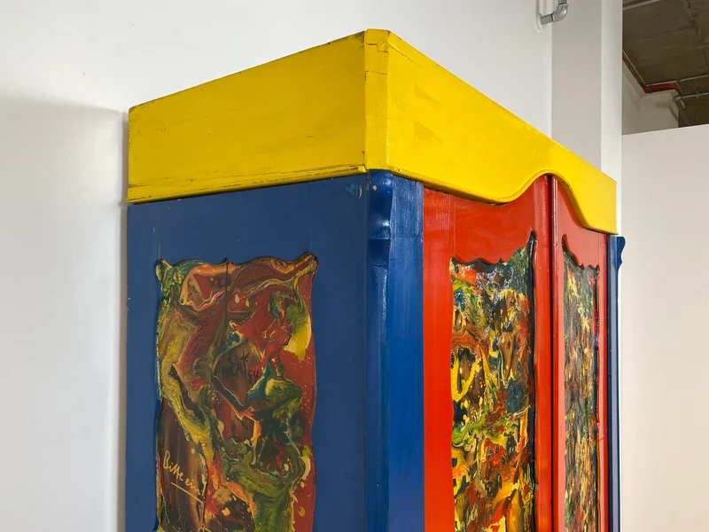 WMK # Schrank oder Kunst? Ein Unikat! Kunstvoll gestalteter antiker Kleiderschrank aus vollem Holz