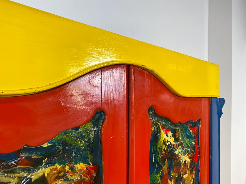 WMK # Schrank oder Kunst? Ein Unikat! Kunstvoll gestalteter antiker Kleiderschrank aus vollem Holz