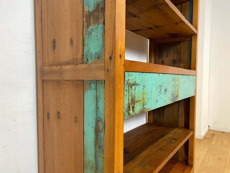 Boatwood by WMK I Nachhaltiges handgefertigtes Bücherregal aus altem Bootsholz