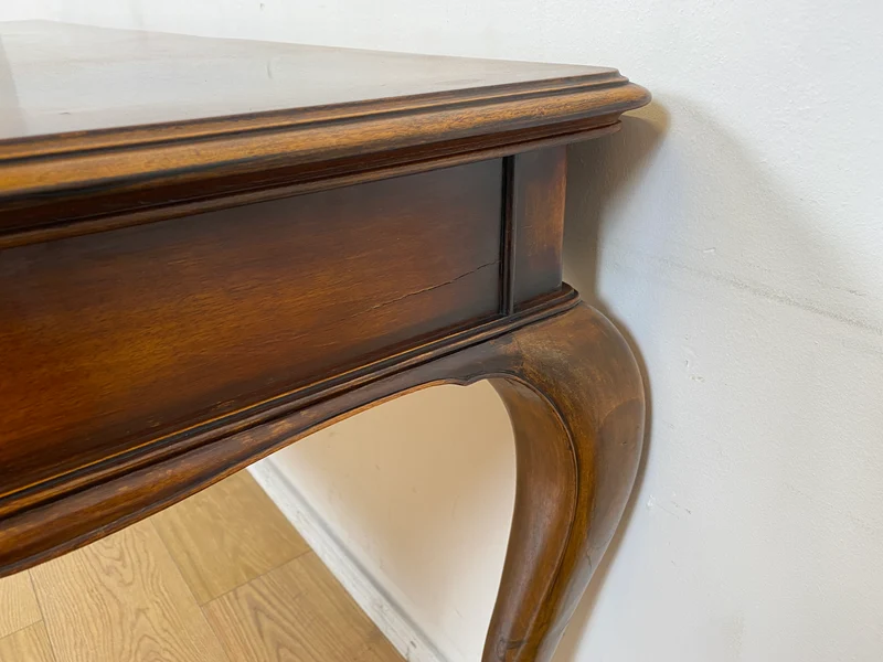 WMK I Eleganter & sehr großer 50er Jahre Schreibtisch oder auch Esstisch im antiken Stil mit Schubladen