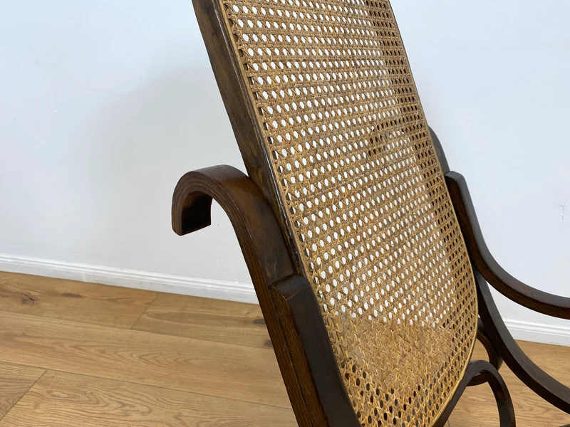 WMK # Eleganter und sehr gut erhaltener Vintage Schaukelstuhl im Stil von Thonet mit Bugholz Rahmen & Wiener Geflecht